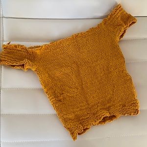 yellow off the shoulder top!!